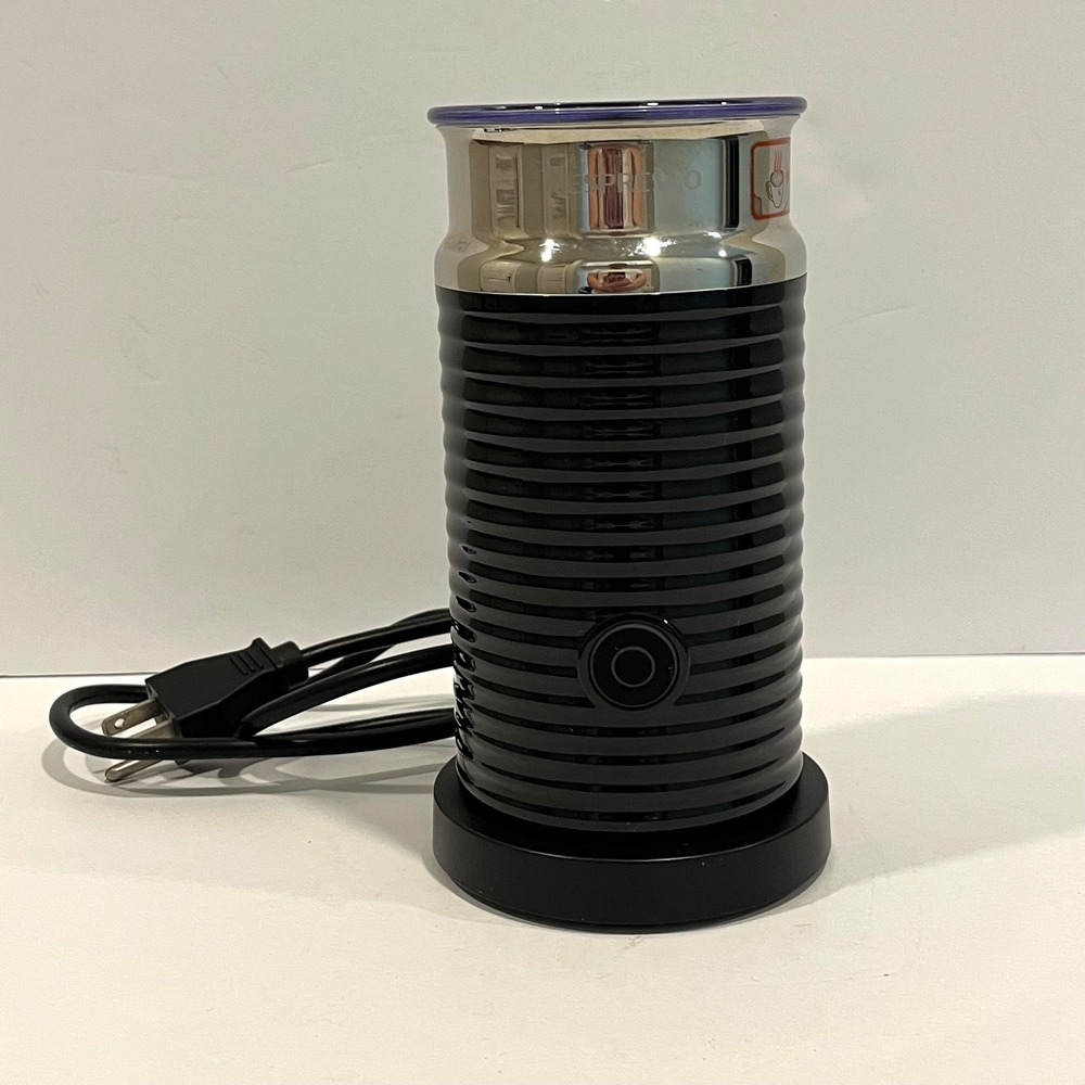 Nespresso Aeroccino 3 Milk Frother Black Electric Hot Cold Foam Maker 3594 WORKS